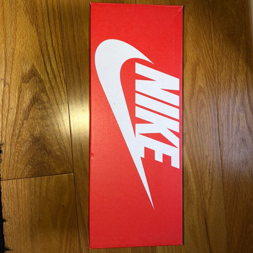nike white slides
